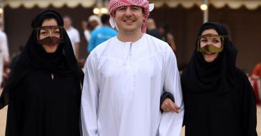 Dubai'de Çöl Safarisi - Geleneksel Arap Kıyafetleri