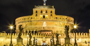 Sant'Angelo Kalesi - Gece - Roma - İtalya