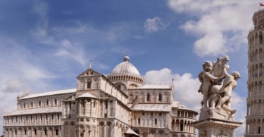 Pisa Kulesi ve Meydanı Panoramik Foto