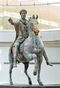 Palazzo Dei Conservatori'de yer alan Marcus Aurelius'un Bronz heykeli, Kapitoline Müzeleri, Roma, İtalya.