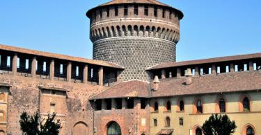 Sforza Kalesi (Sforzesco Şatosu) Kalesi ve Müzeleri