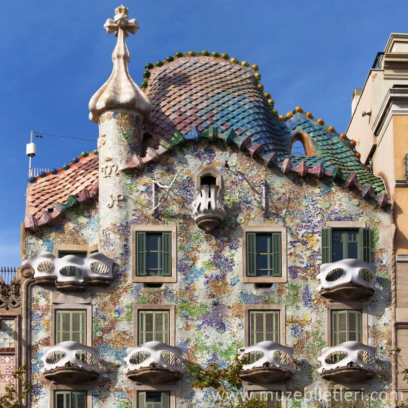 Casa Batllo Dış Cephesinden detaylar - Casa Batllo Bilet Türleri ve Rehberi, Barselona, İspanya