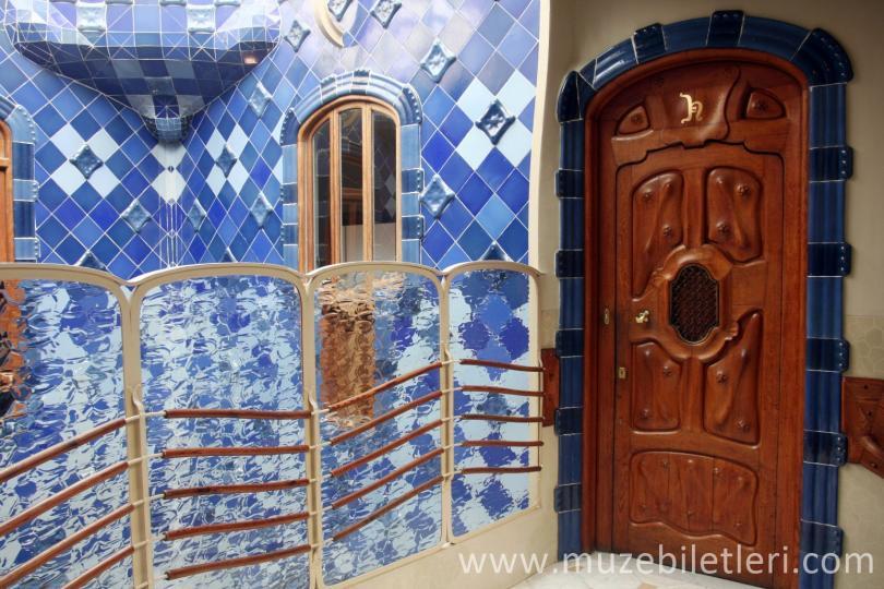 Casa Batllo içerisinden detaylar, Barselona, İspanya - Casa Batllo Bilet Türleri