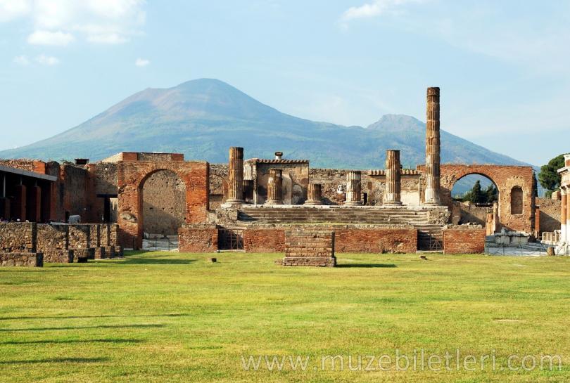 Pompei Antik Kenti Giriş Ücreti ve Turlar