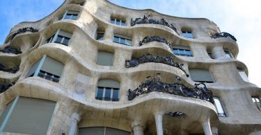 Casa Mila ( La Pedrera) - Dış Görünüş