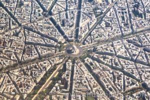 Paris Zafer Takı'nın havadan görünümü