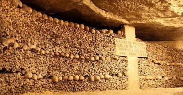 Paris’in Yeraltı Mezarları - Catacombes de Paris
