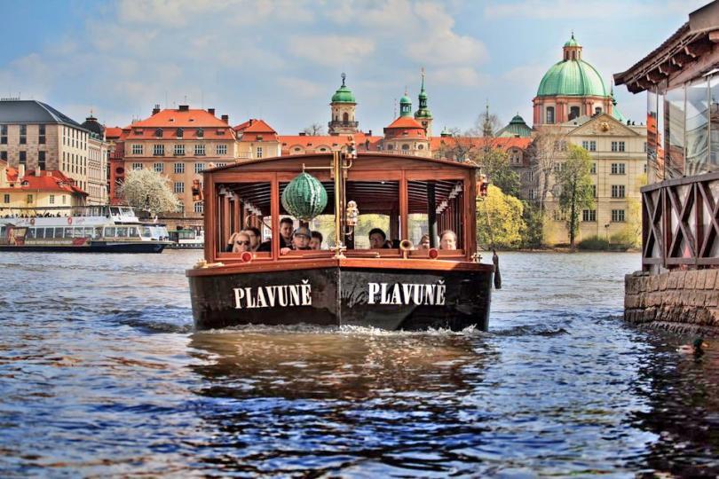 Prag Vltava Nehri Tekne Gezisi