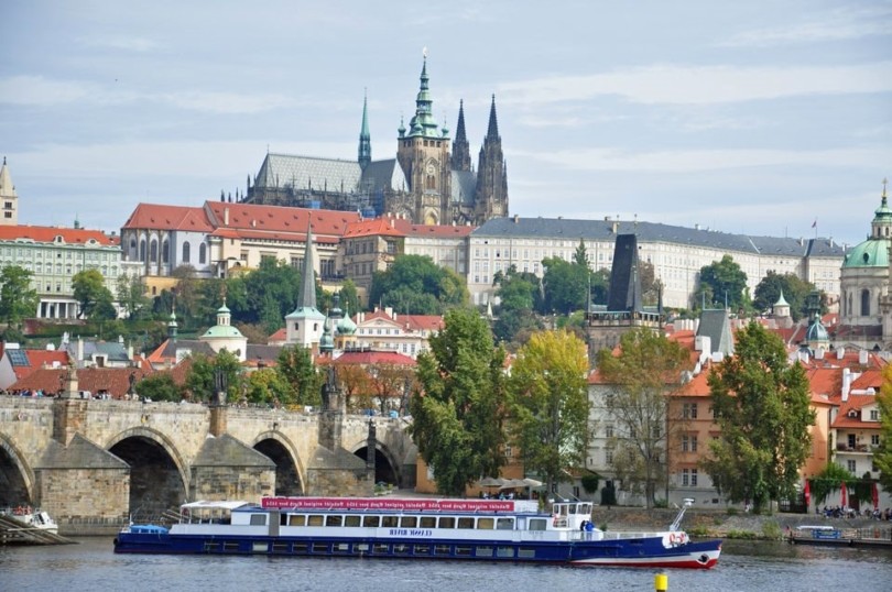 Kapsamlı Prag Turu Otobüs, Yürüyüş Turu ve Tekne Gezisi