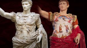 Prima Portalı Augustus heykelinin renklendirilmiş hali.