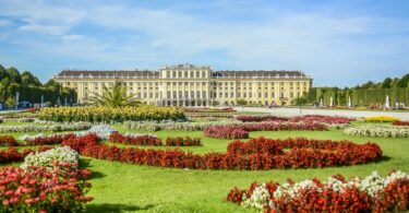 Schönbrunn Sarayı