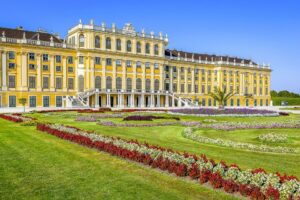 Schönbrunn Sarayı